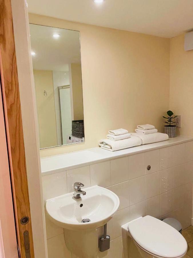 شقة 2 Bed 2 Bath With Private Parking إدنبرة المظهر الخارجي الصورة